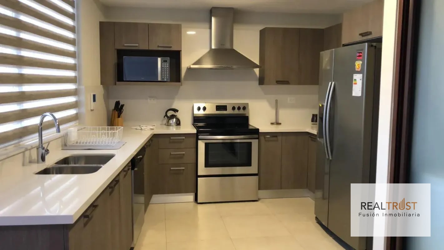 En renta apartamento amueblado en el Edificio Santa Ines: - 13