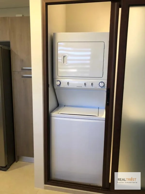 En renta apartamento amueblado en el Edificio Santa Ines: - 12