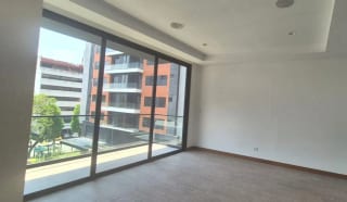 Apartamento en Zona 10 — Apartamento en Alquiler en Zona 10, Guatemala, Ciudad — miniatura 1 de 7