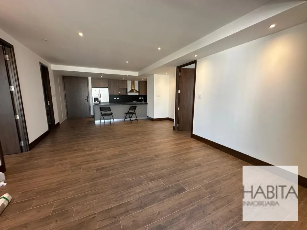 Apartamento en Alquiler, Edificio Gaura zona 15 - 9