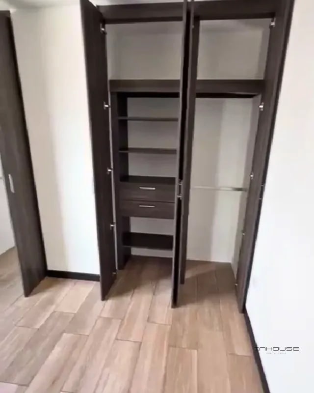 APARTAMENTO EN RENTA ZONA 12 PETAPOLIS, EN NIVEL ALTO - 2