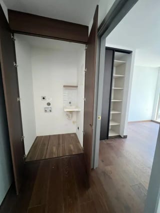 ATARAH /APARTAMENTO EN RENTA DE 2 HABITACIONES Y 1 PARQUEO — Apartamento en Alquiler en Atarah, Zona 10, Guatemala, Ciudad — miniatura 10 de 17
