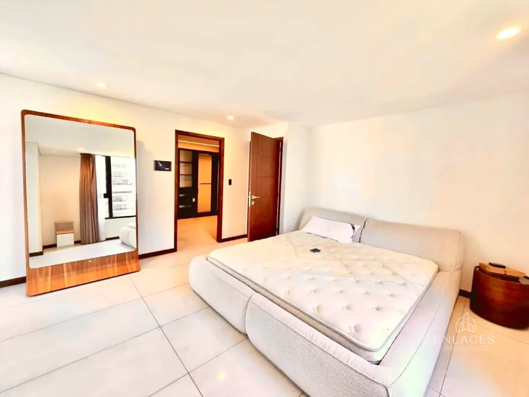 Zona 14 • Apartamento en Renta • Reserva 5ta Avenida - 11